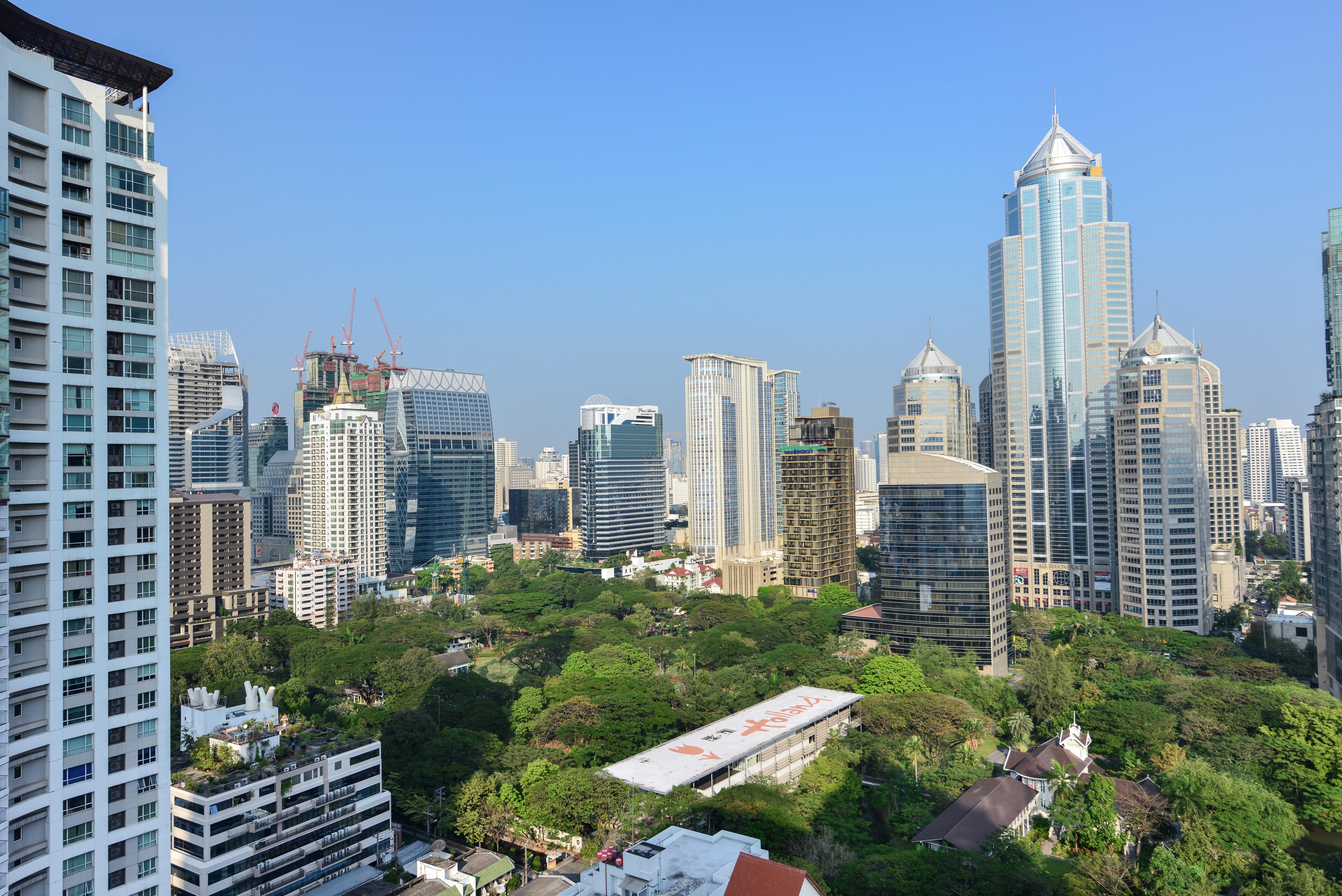 Centre Point Chidlom - SHA Extra Plus Hotel Bangkok Exterior foto